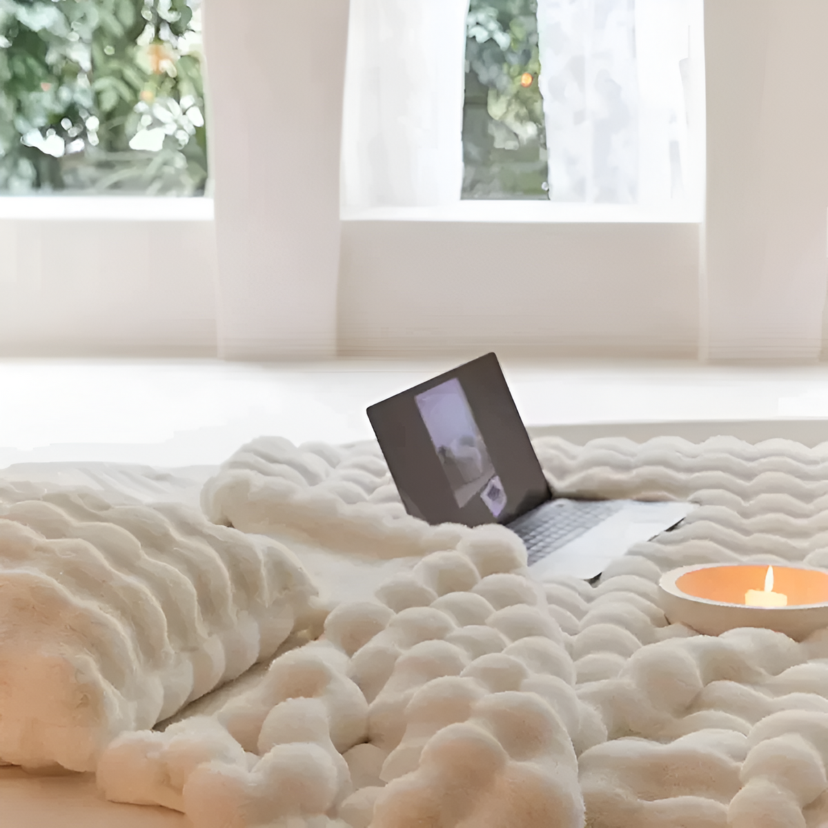 Luxury Faux Fur Throw Blanket for Bed and Sofa
