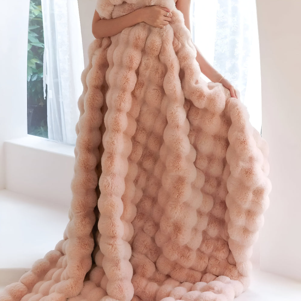 Luxury Faux Fur Throw Blanket for Bed and Sofa