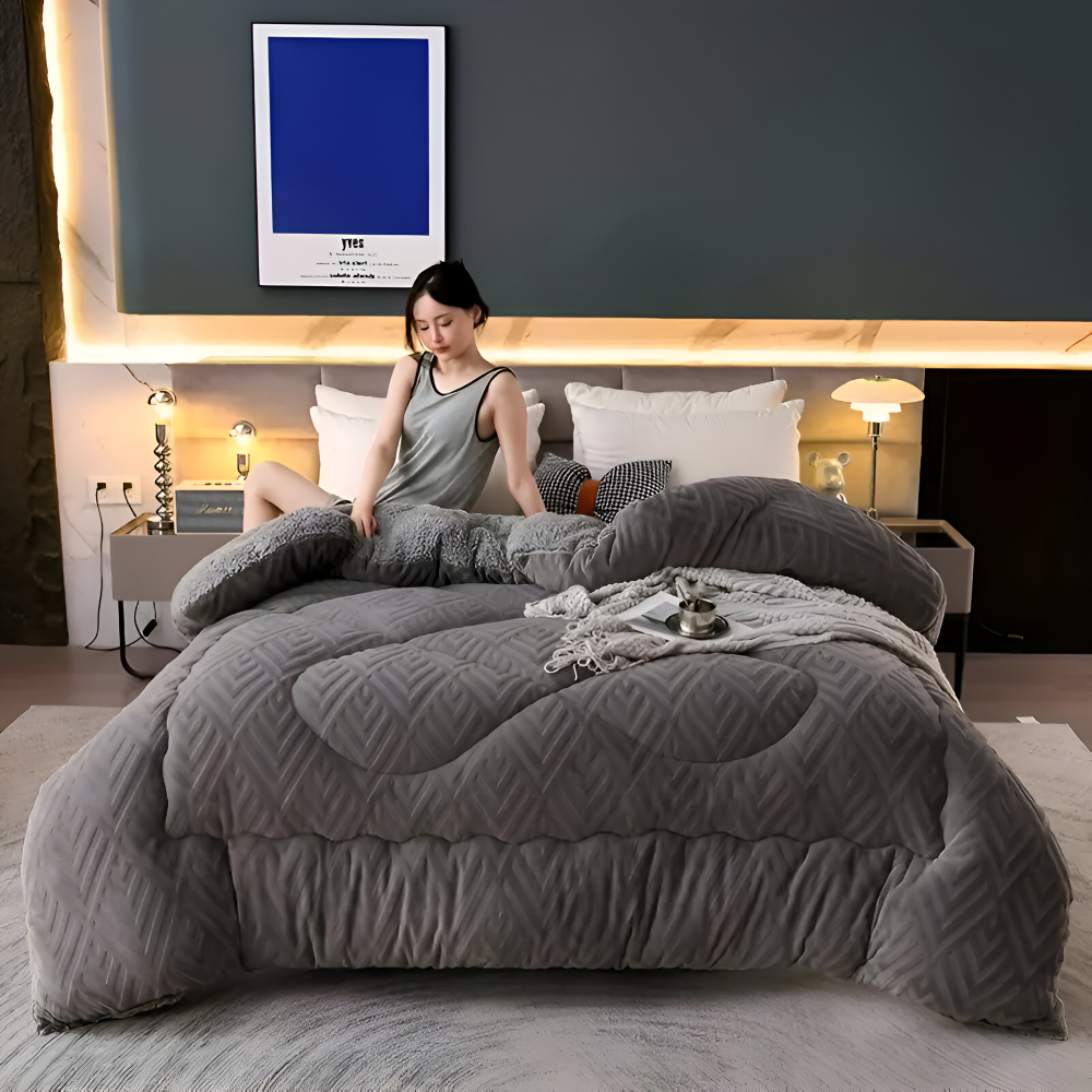 Reversible Plush Fleece Duvet Blanket for All Seasons